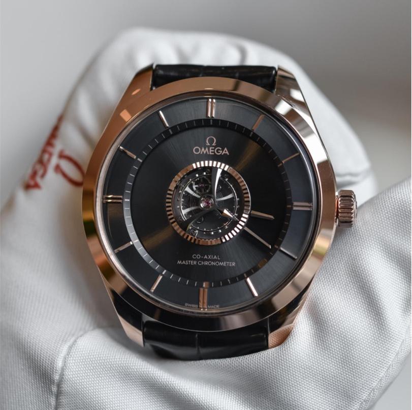 Omega De Ville